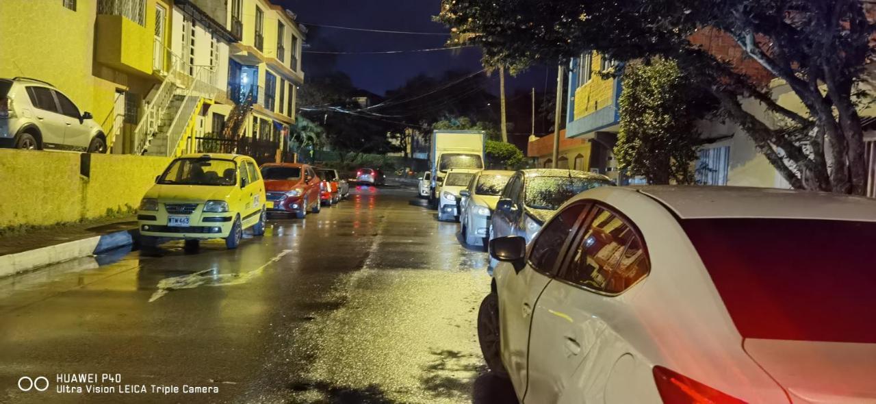Edificio Niza80 Ibague, Acceso Digital Cerca Parque Deportivo Hotell Exteriör bild