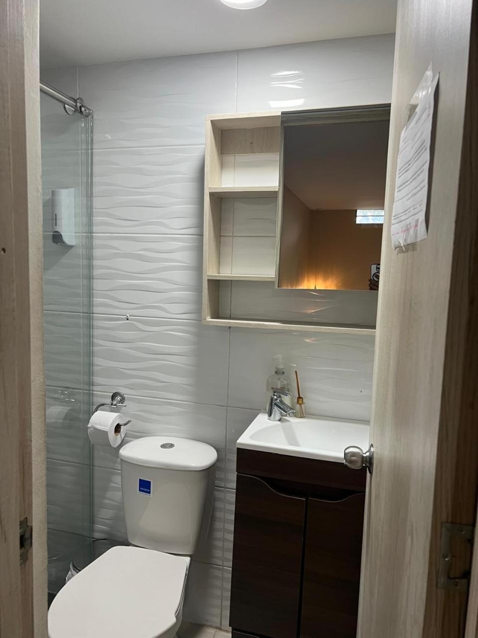 Edificio Niza80 Ibague, Acceso Digital Cerca Parque Deportivo Hotell Exteriör bild